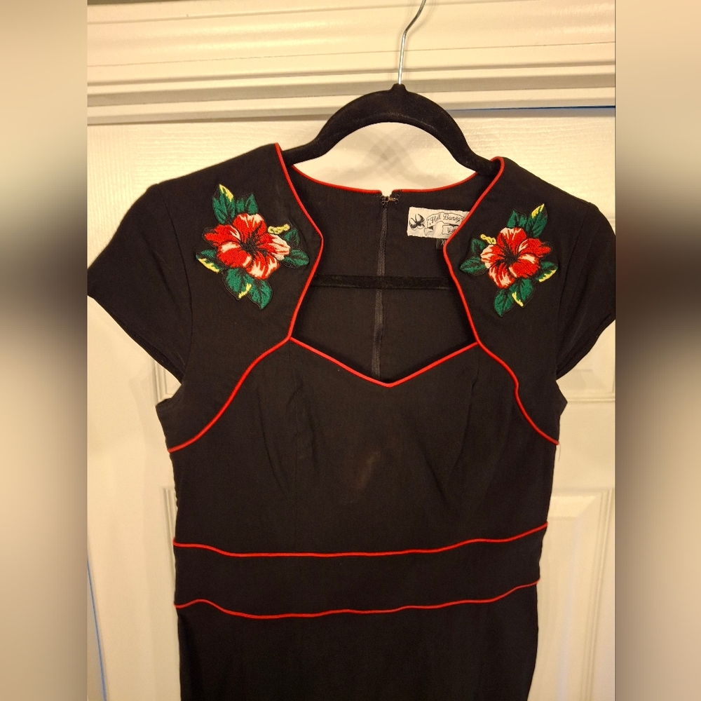 Hell Bunny Black Mini Dress with Red Floral Accents XL - Picture 6 of 6